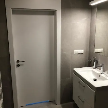 아파트 Pearl 3303